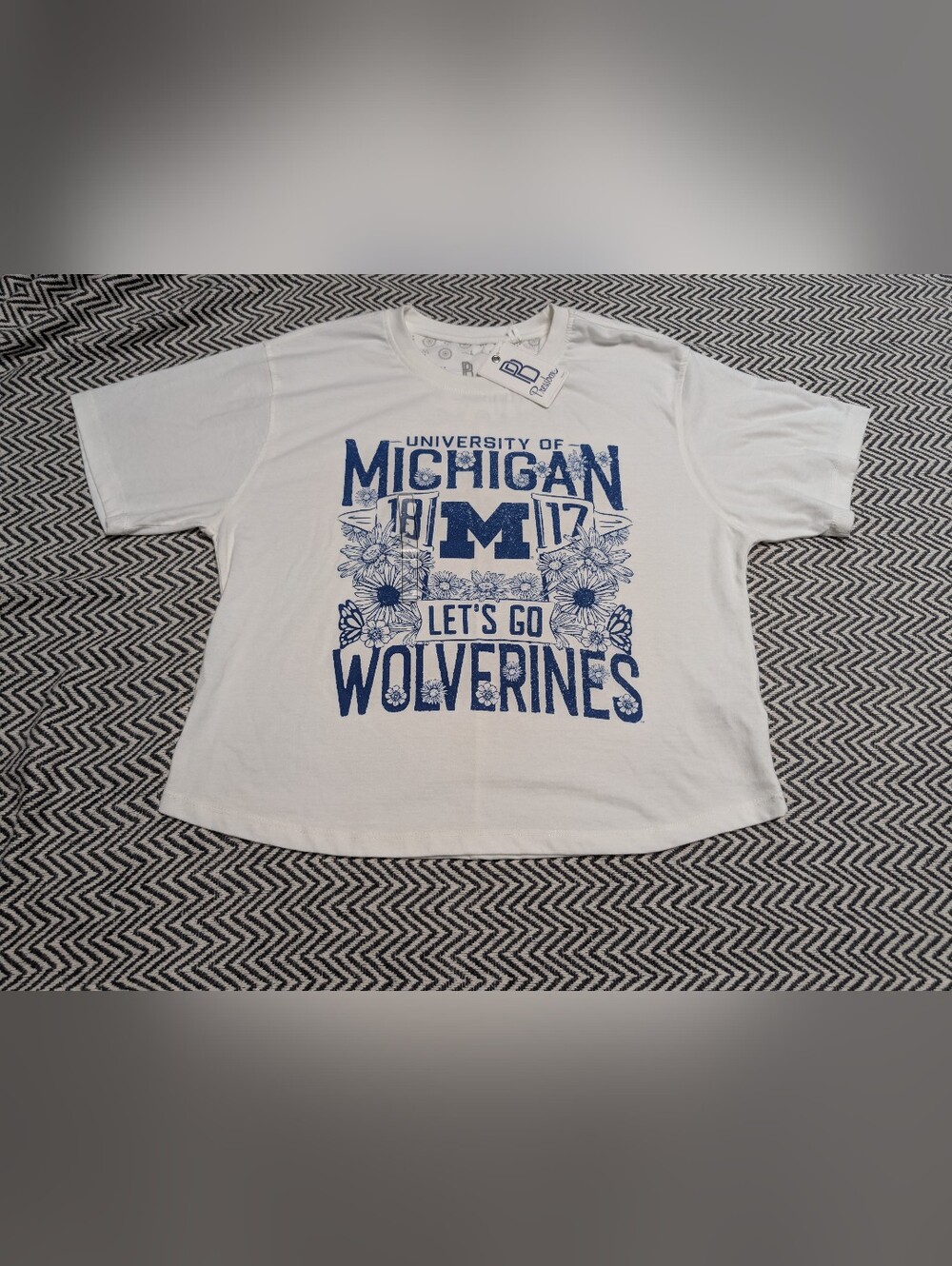 Pressbox University of Michigan Crop Top White & Navy Sz: L NWT